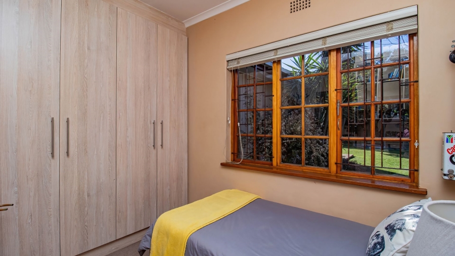 4 Bedroom Property for Sale in Table View Western Cape